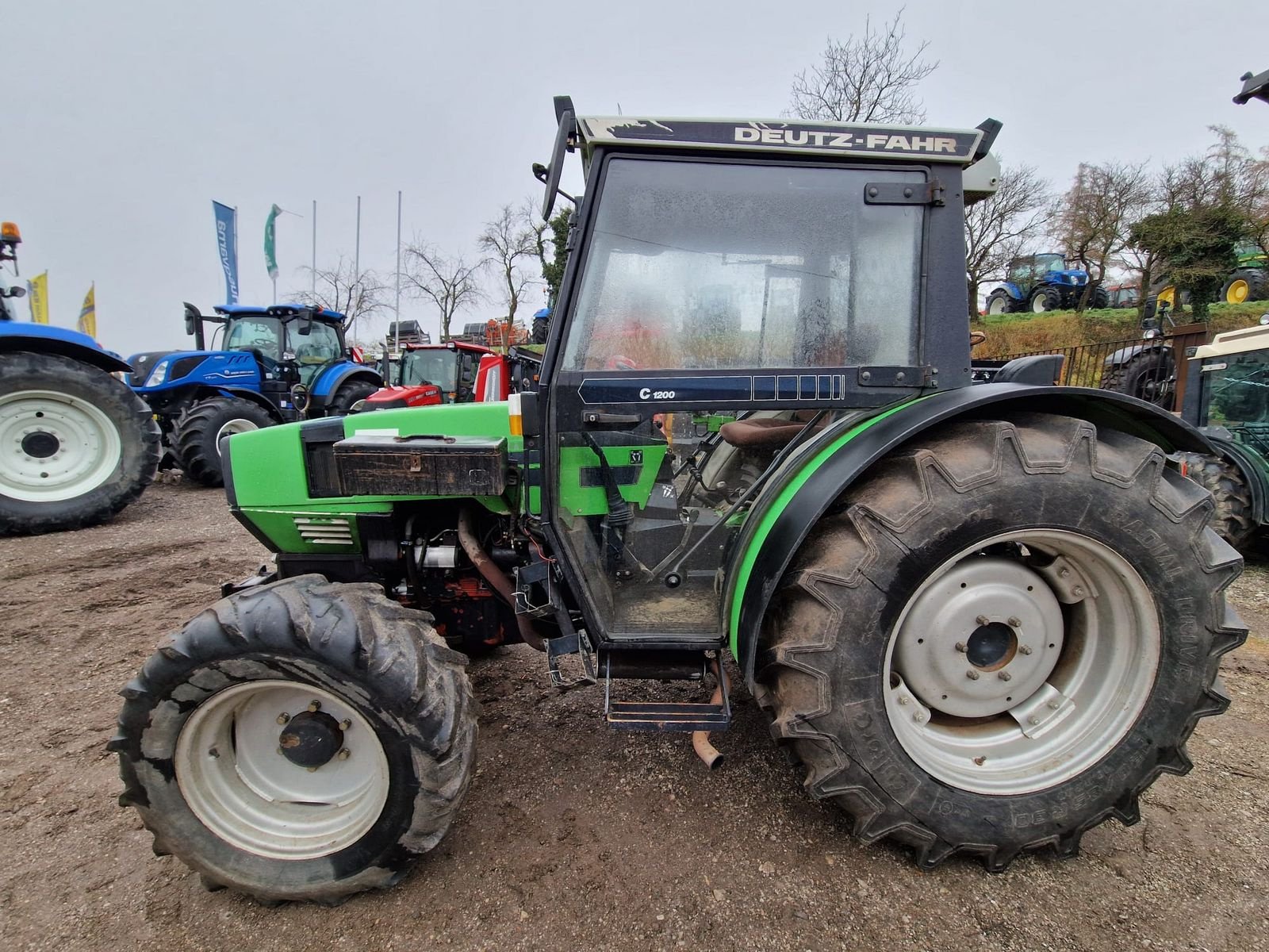 Schmalspurtraktor от тип Deutz DX 3.90 S, Gebrauchtmaschine в Obritzberg (Снимка 2)