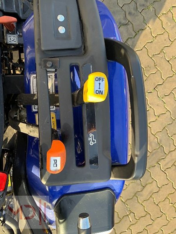 Schmalspurtraktor des Typs Farmtrac MD Farmtrac 26 Hydrostat, Neumaschine in Zeven (Bild 17)