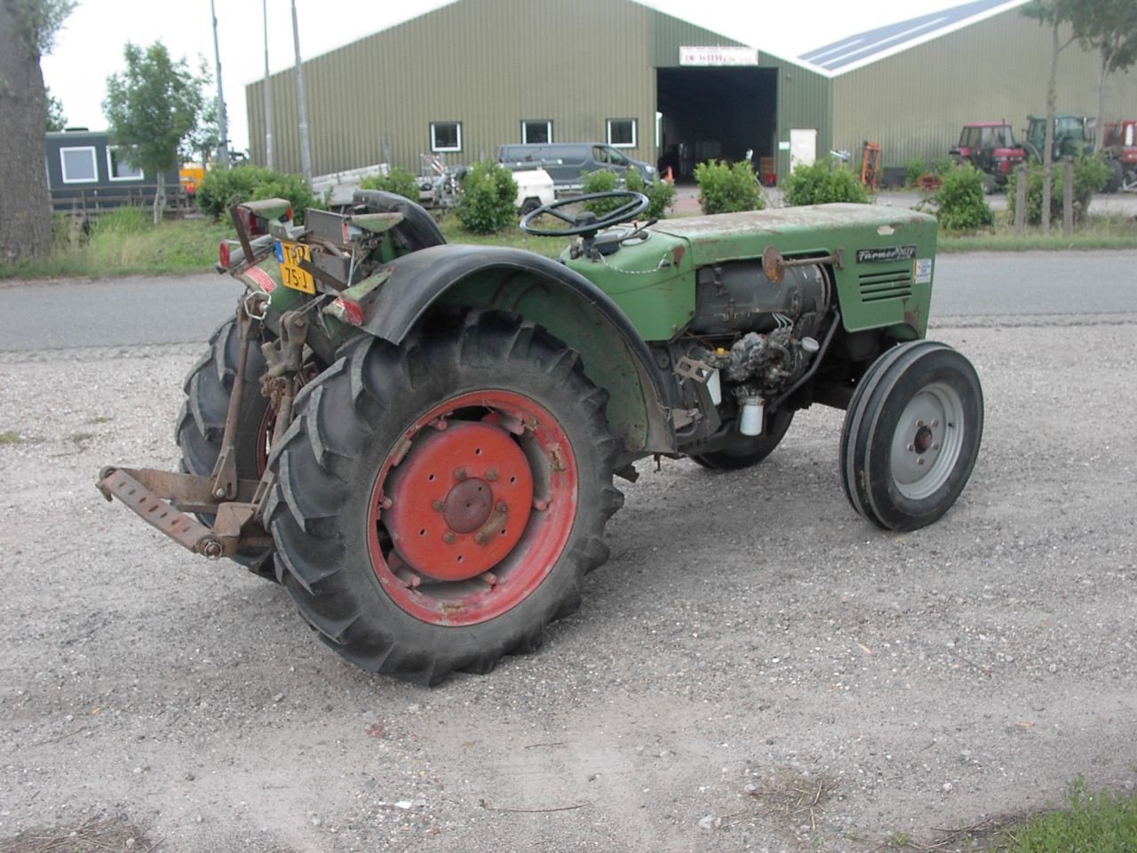 Schmalspurtraktor des Typs Fendt 203 V, Gebrauchtmaschine in Leerdam (Bild 5)