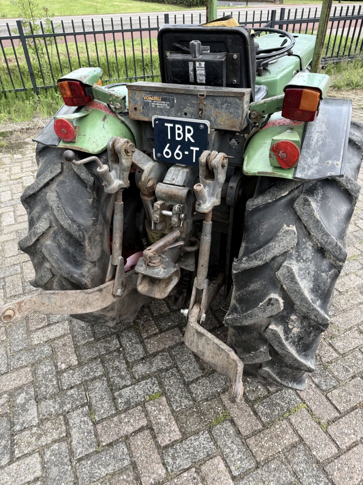 Schmalspurtraktor Türe ait Fendt 203v, Gebrauchtmaschine içinde balgoy (resim 4)