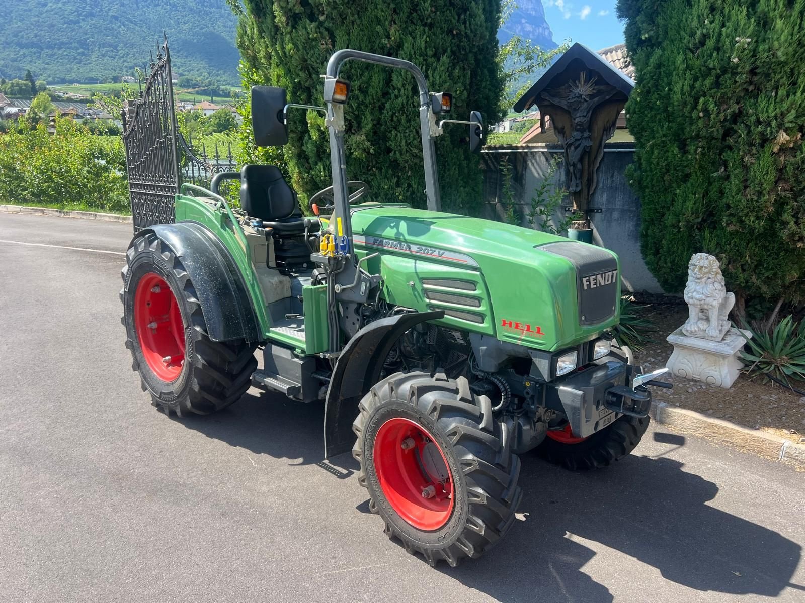 Schmalspurtraktor типа Fendt 207 V/F - GB195, Gebrauchtmaschine в Eppan (BZ) (Фотография 1)