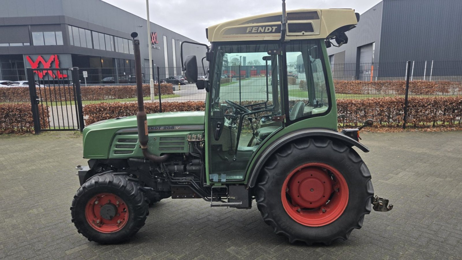 Schmalspurtraktor typu Fendt 208VA, Gebrauchtmaschine v Deurne (Obrázok 5)