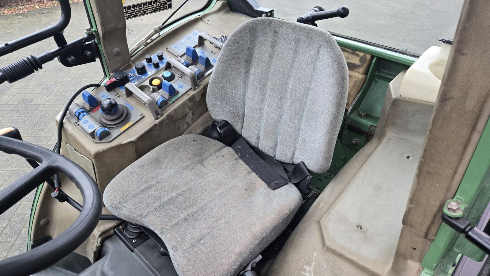 Schmalspurtraktor typu Fendt 208VA, Gebrauchtmaschine v Deurne (Obrázok 3)