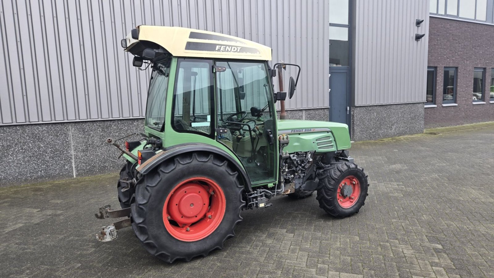 Schmalspurtraktor typu Fendt 208VA, Gebrauchtmaschine v Deurne (Obrázok 8)