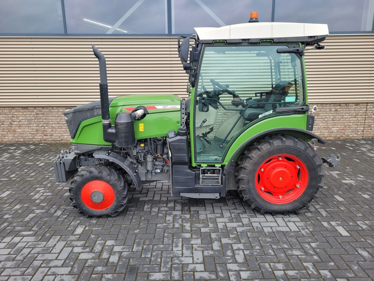 Schmalspurtraktor des Typs Fendt 209/210/211 vario gen3 smalspoor, Gebrauchtmaschine in Houten (Bild 2)