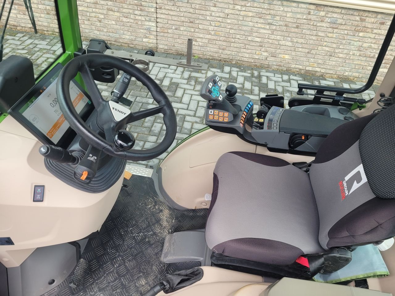 Schmalspurtraktor des Typs Fendt 209/210/211 vario gen3 smalspoor, Gebrauchtmaschine in Houten (Bild 4)