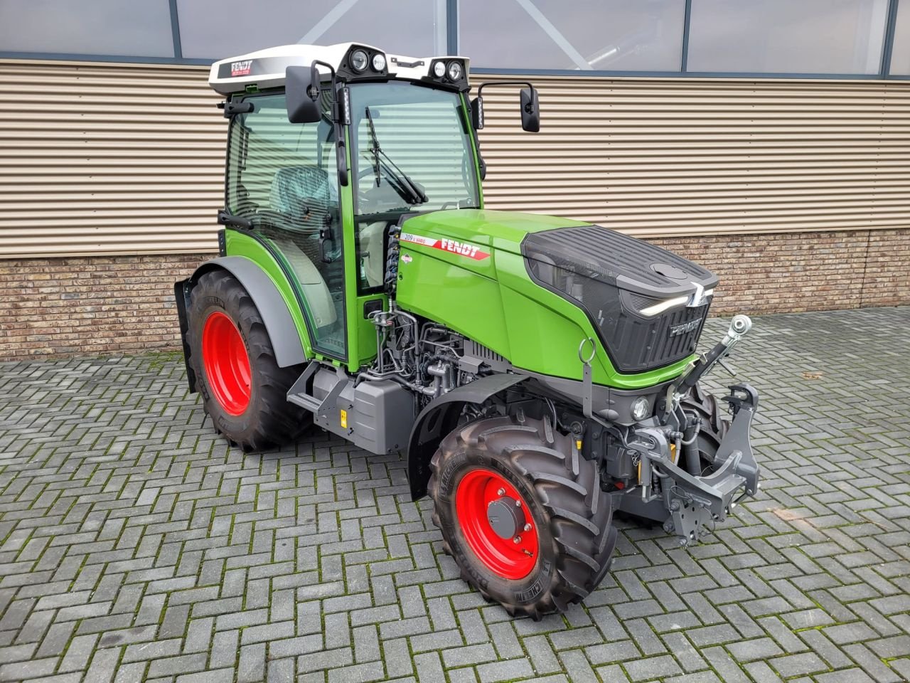 Schmalspurtraktor za tip Fendt 209/210/211 vario gen3 smalspoor, Neumaschine u Houten (Slika 10)