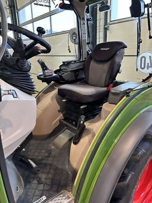 Schmalspurtraktor от тип Fendt 209 V, Gebrauchtmaschine в Carcassonne (Снимка 7)