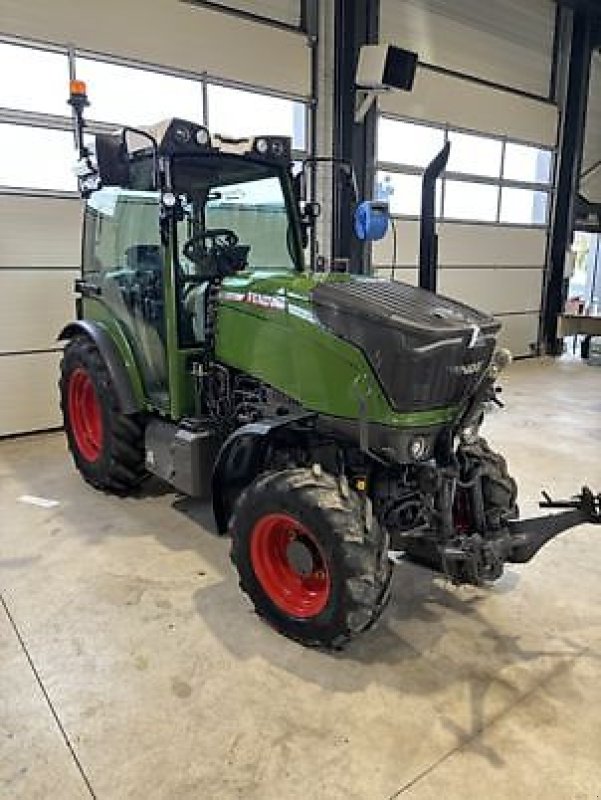 Schmalspurtraktor от тип Fendt 209 V, Gebrauchtmaschine в Carcassonne (Снимка 2)