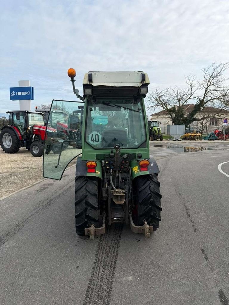 Schmalspurtraktor du type Fendt 209V, Gebrauchtmaschine en NOVES (Photo 4)