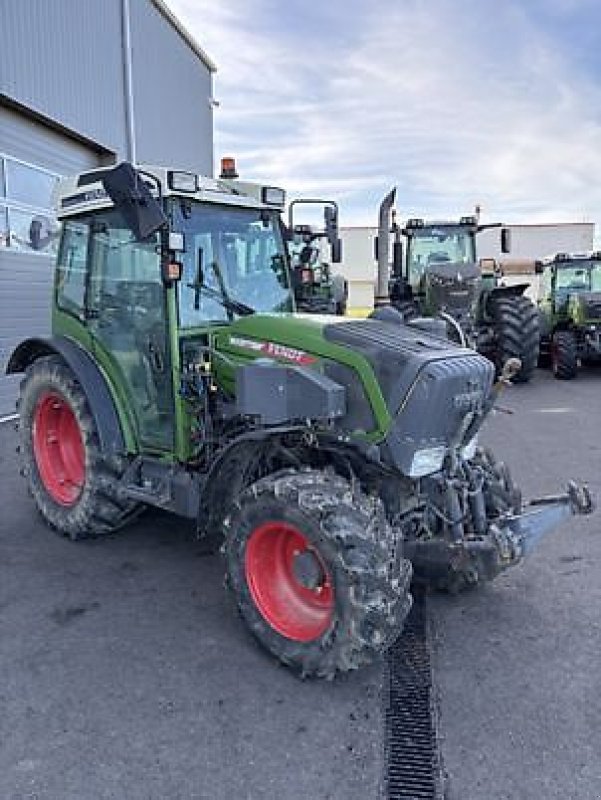 Schmalspurtraktor типа Fendt 210 F, Gebrauchtmaschine в Carcassonne (Фотография 1)