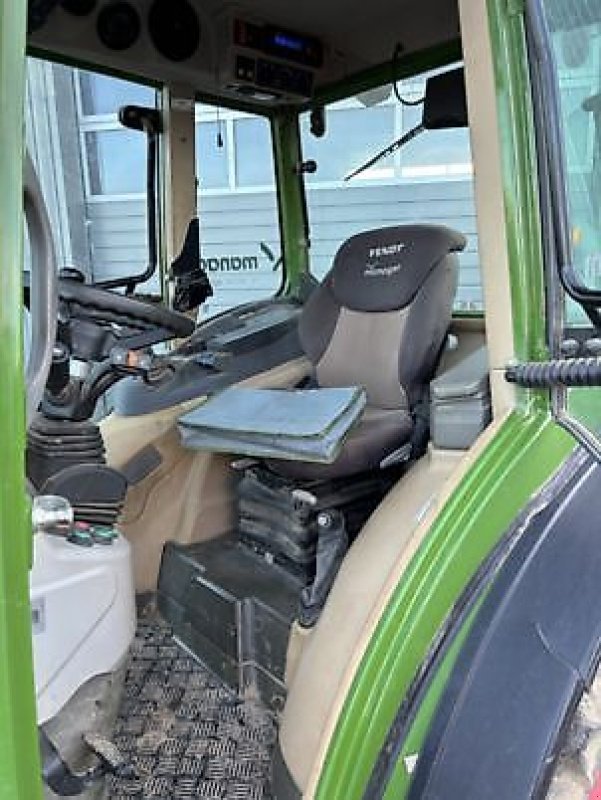 Schmalspurtraktor типа Fendt 210 F, Gebrauchtmaschine в Carcassonne (Фотография 11)