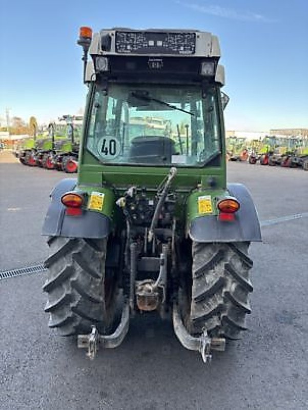Schmalspurtraktor типа Fendt 210 F, Gebrauchtmaschine в Carcassonne (Фотография 5)
