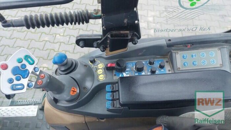 Schmalspurtraktor des Typs Fendt 210 V Vario, Vorführmaschine in Saulheim (Bild 3)