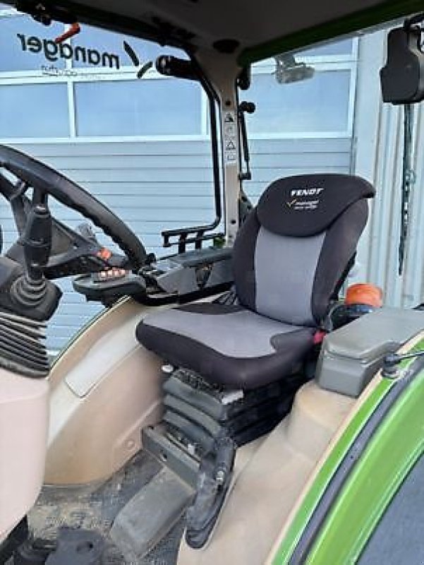 Schmalspurtraktor типа Fendt 210 V, Gebrauchtmaschine в Carcassonne (Фотография 4)