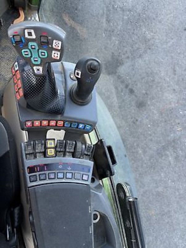 Schmalspurtraktor типа Fendt 210 V, Gebrauchtmaschine в Carcassonne (Фотография 3)