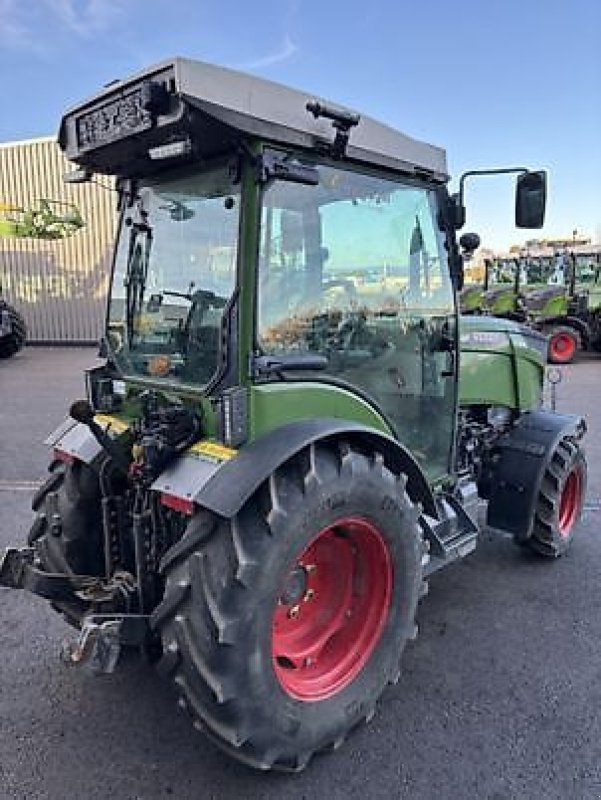 Schmalspurtraktor типа Fendt 210 V, Gebrauchtmaschine в Carcassonne (Фотография 8)