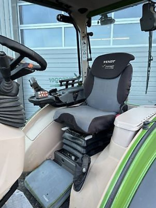 Schmalspurtraktor типа Fendt 210 V, Gebrauchtmaschine в Carcassonne (Фотография 3)