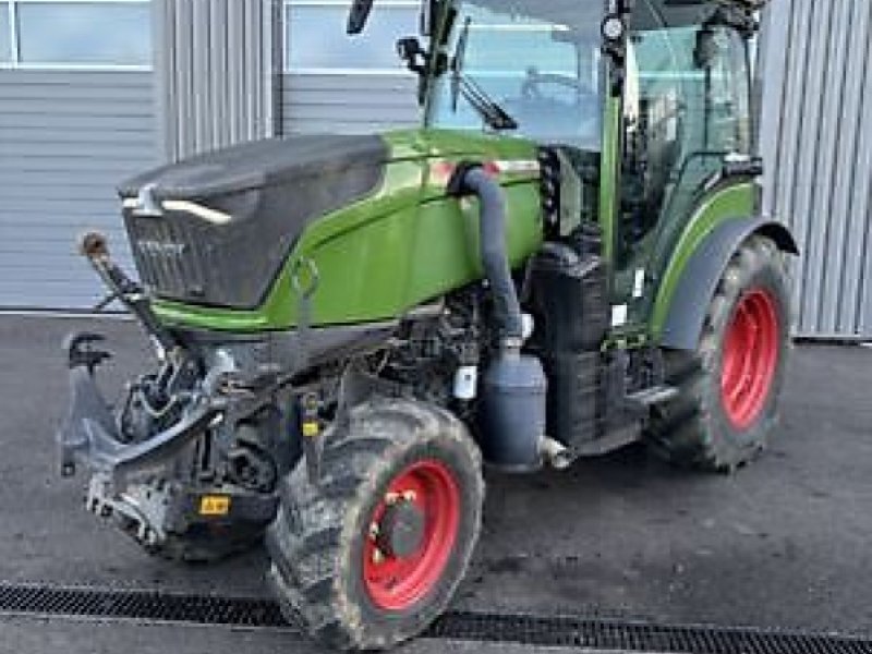 Schmalspurtraktor типа Fendt 210 V, Gebrauchtmaschine в Carcassonne (Фотография 1)