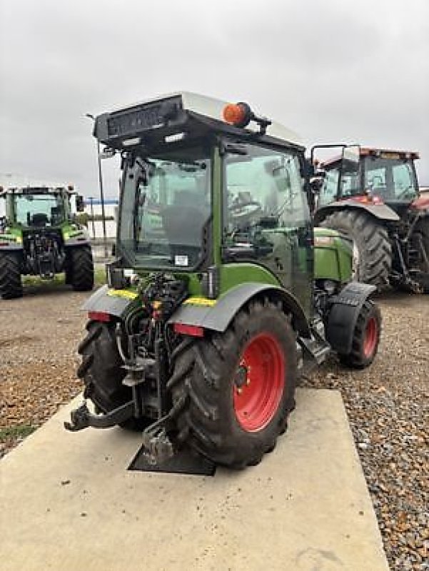 Schmalspurtraktor of the type Fendt 210 V, Gebrauchtmaschine in Carcassonne (Picture 4)