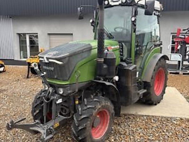 Schmalspurtraktor typu Fendt 210 V, Gebrauchtmaschine v Carcassonne (Obrázek 1)