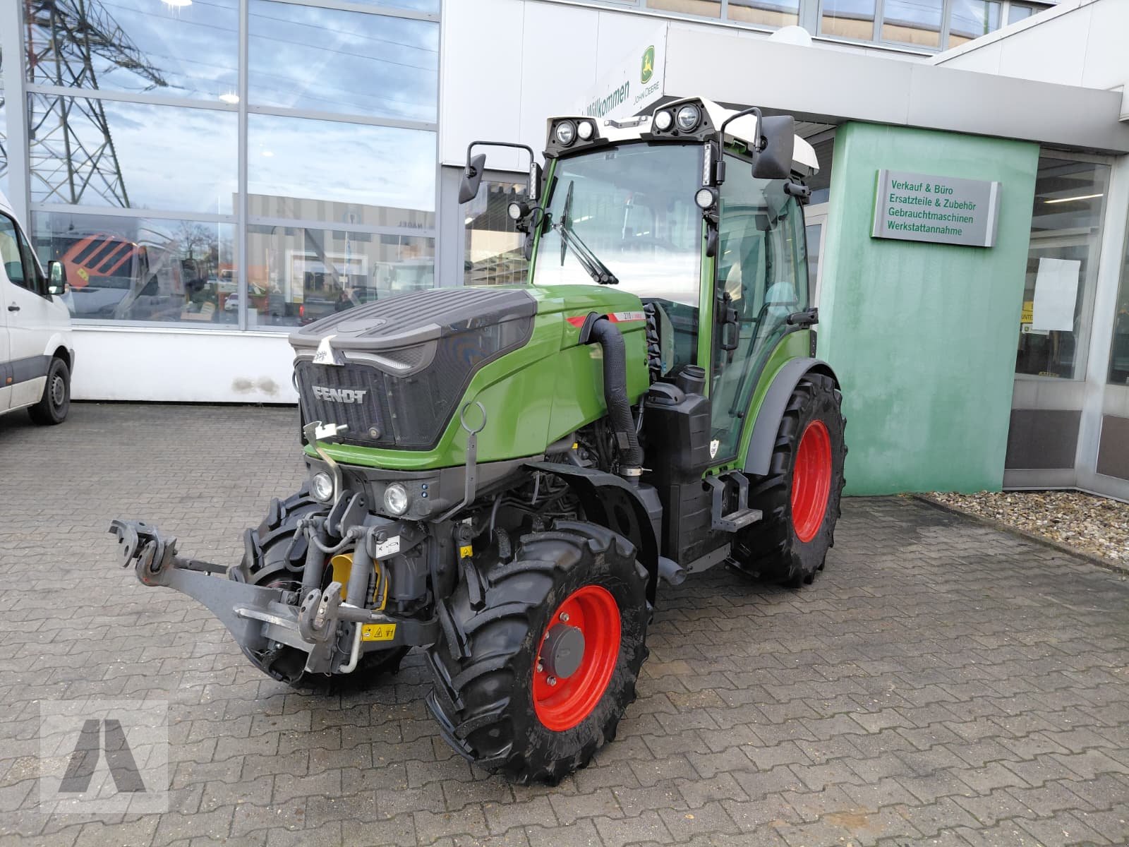 Schmalspurtraktor del tipo Fendt 210 Vario V, Gebrauchtmaschine en Regensburg (Imagen 1)