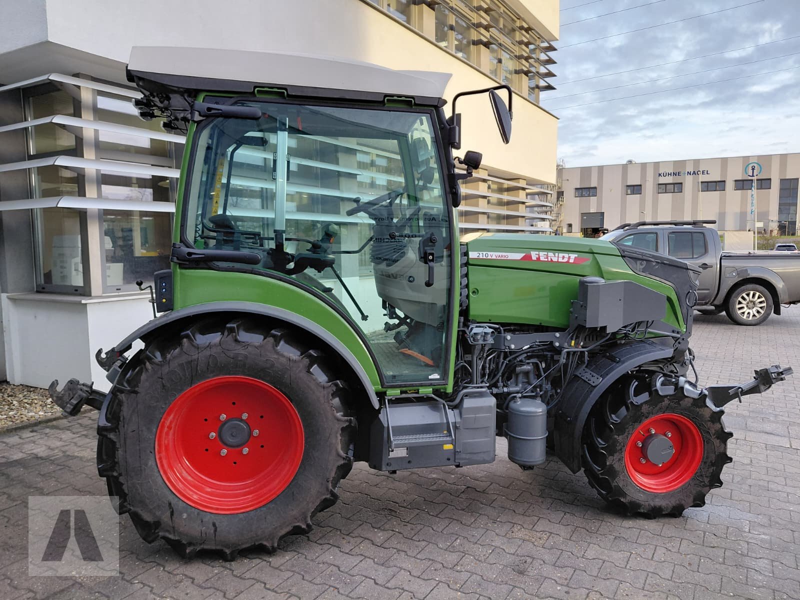 Schmalspurtraktor del tipo Fendt 210 Vario V, Gebrauchtmaschine en Regensburg (Imagen 3)