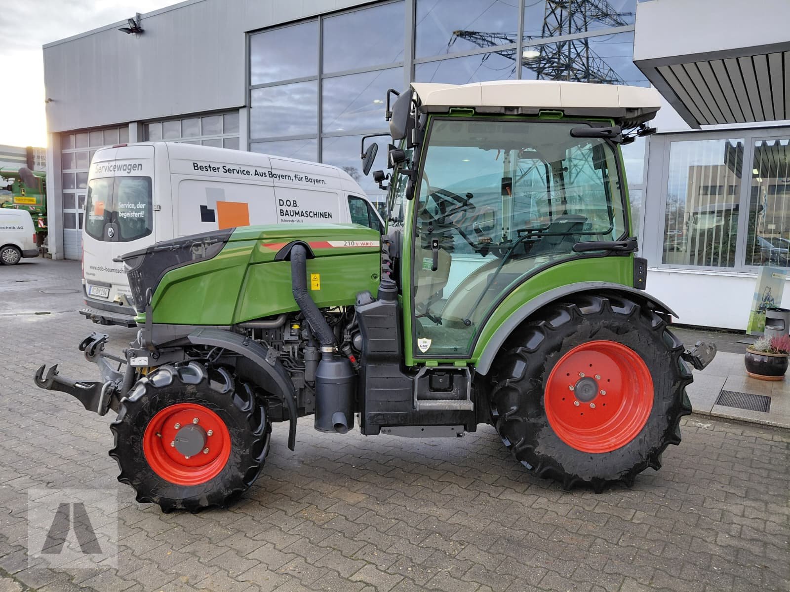 Schmalspurtraktor del tipo Fendt 210 Vario V, Gebrauchtmaschine en Regensburg (Imagen 4)
