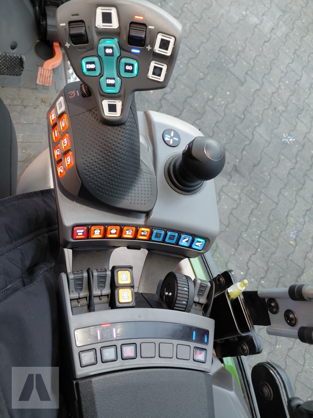 Schmalspurtraktor del tipo Fendt 210 Vario V, Gebrauchtmaschine en Regensburg (Imagen 12)