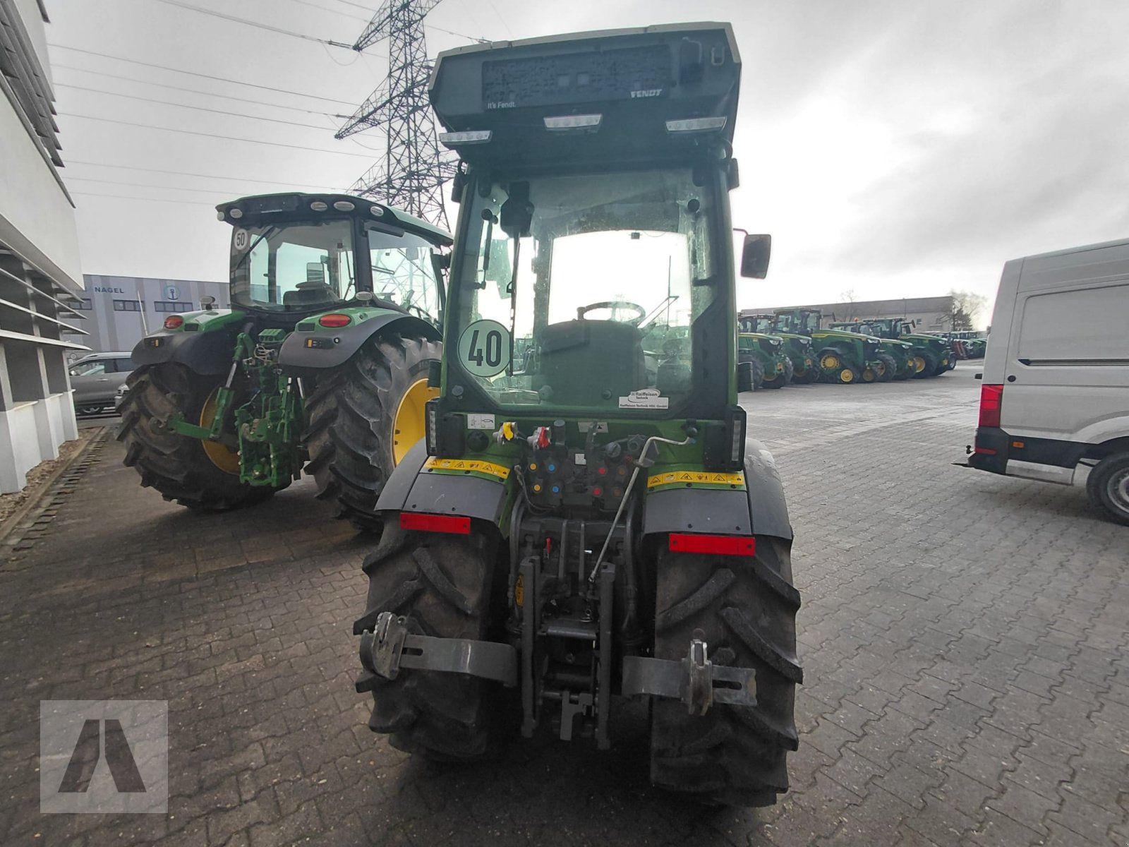 Schmalspurtraktor typu Fendt 210 Vario V, Gebrauchtmaschine w Regensburg (Zdjęcie 5)