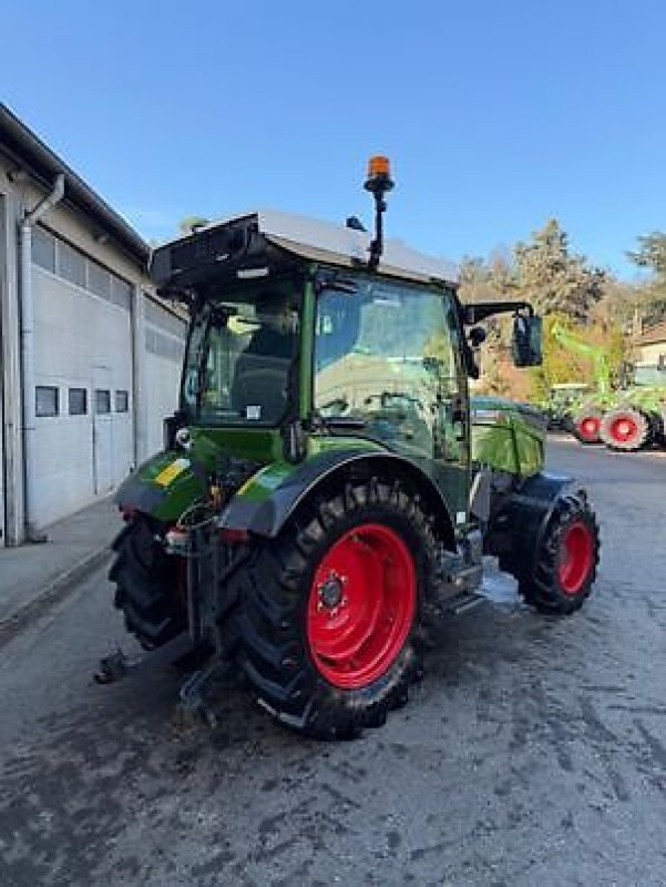Schmalspurtraktor typu Fendt 210F profi+ RTK, Gebrauchtmaschine v MOISSAC (Obrázek 3)