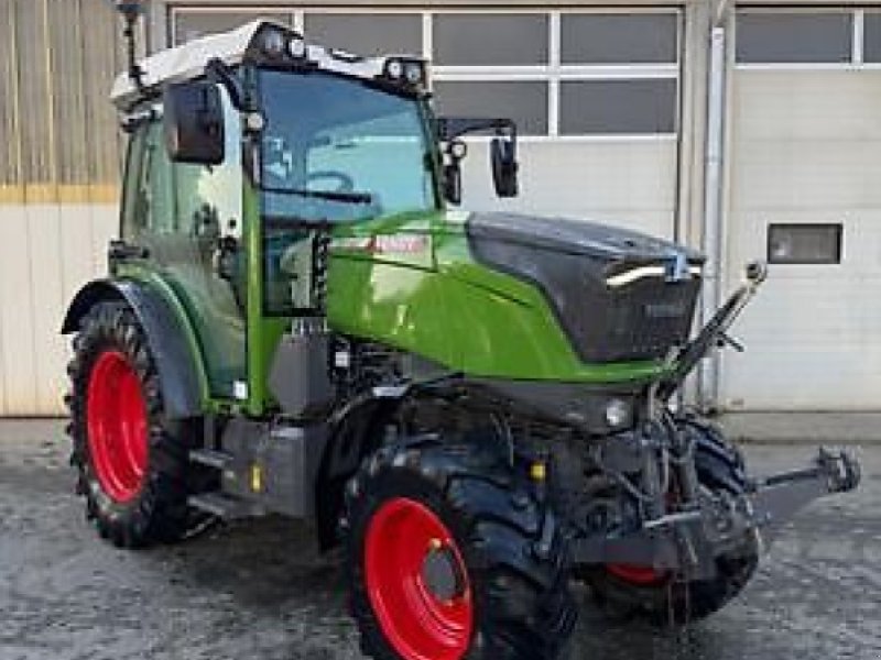 Schmalspurtraktor typu Fendt 210F profi+ RTK, Gebrauchtmaschine v MOISSAC (Obrázok 1)
