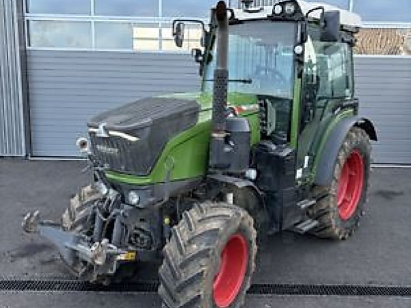 Schmalspurtraktor za tip Fendt 210F PROFI, Gebrauchtmaschine u Carcassonne (Slika 1)