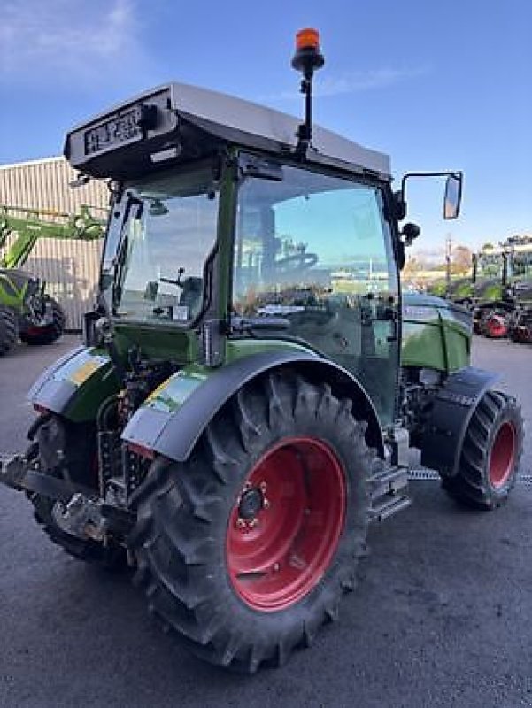 Schmalspurtraktor типа Fendt 210F PROFI, Gebrauchtmaschine в Carcassonne (Фотография 5)