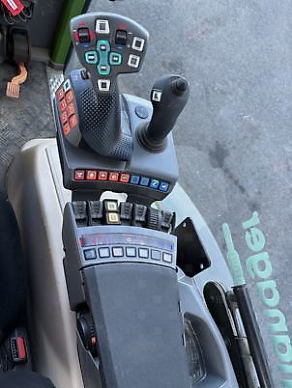 Schmalspurtraktor типа Fendt 210F PROFI, Gebrauchtmaschine в Carcassonne (Фотография 9)