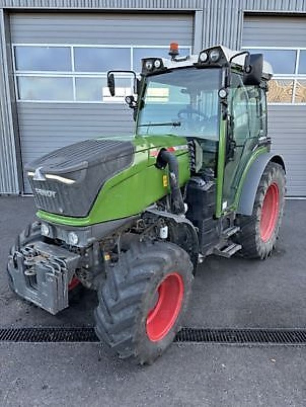 Schmalspurtraktor типа Fendt 210F PROFI, Gebrauchtmaschine в Carcassonne (Фотография 1)