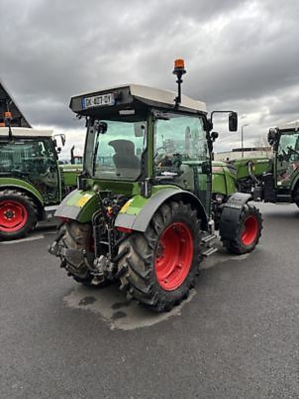 Schmalspurtraktor типа Fendt 210F PROFI, Gebrauchtmaschine в Carcassonne (Фотография 4)