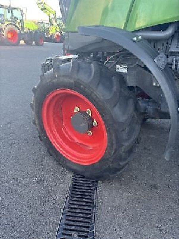 Schmalspurtraktor za tip Fendt 210F PROFI, Gebrauchtmaschine u Carcassonne (Slika 9)
