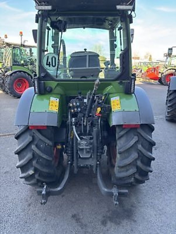Schmalspurtraktor del tipo Fendt 210F PROFI, Gebrauchtmaschine en Carcassonne (Imagen 7)