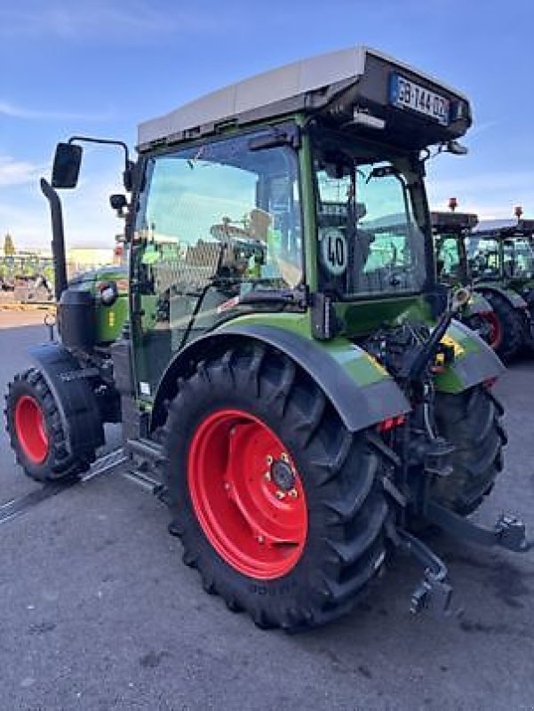 Schmalspurtraktor del tipo Fendt 210F PROFI, Gebrauchtmaschine en Carcassonne (Imagen 8)