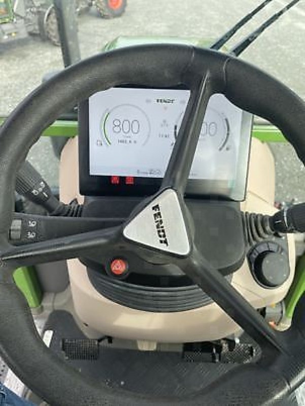 Schmalspurtraktor типа Fendt 211 V PROFI+ SETTING2, Gebrauchtmaschine в PEYROLE (Фотография 6)
