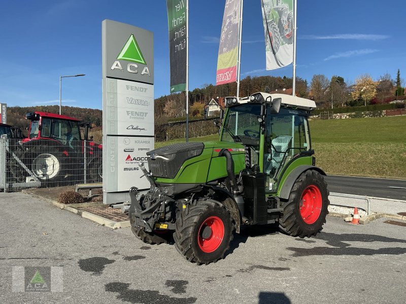 Schmalspurtraktor от тип Fendt 211 V, Gebrauchtmaschine в Markt Hartmannsdorf (Снимка 1)