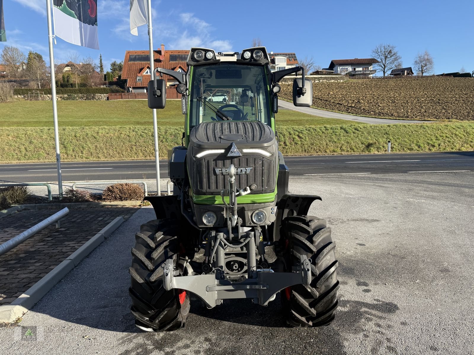 Schmalspurtraktor типа Fendt 211 V, Neumaschine в Markt Hartmannsdorf (Фотография 9)