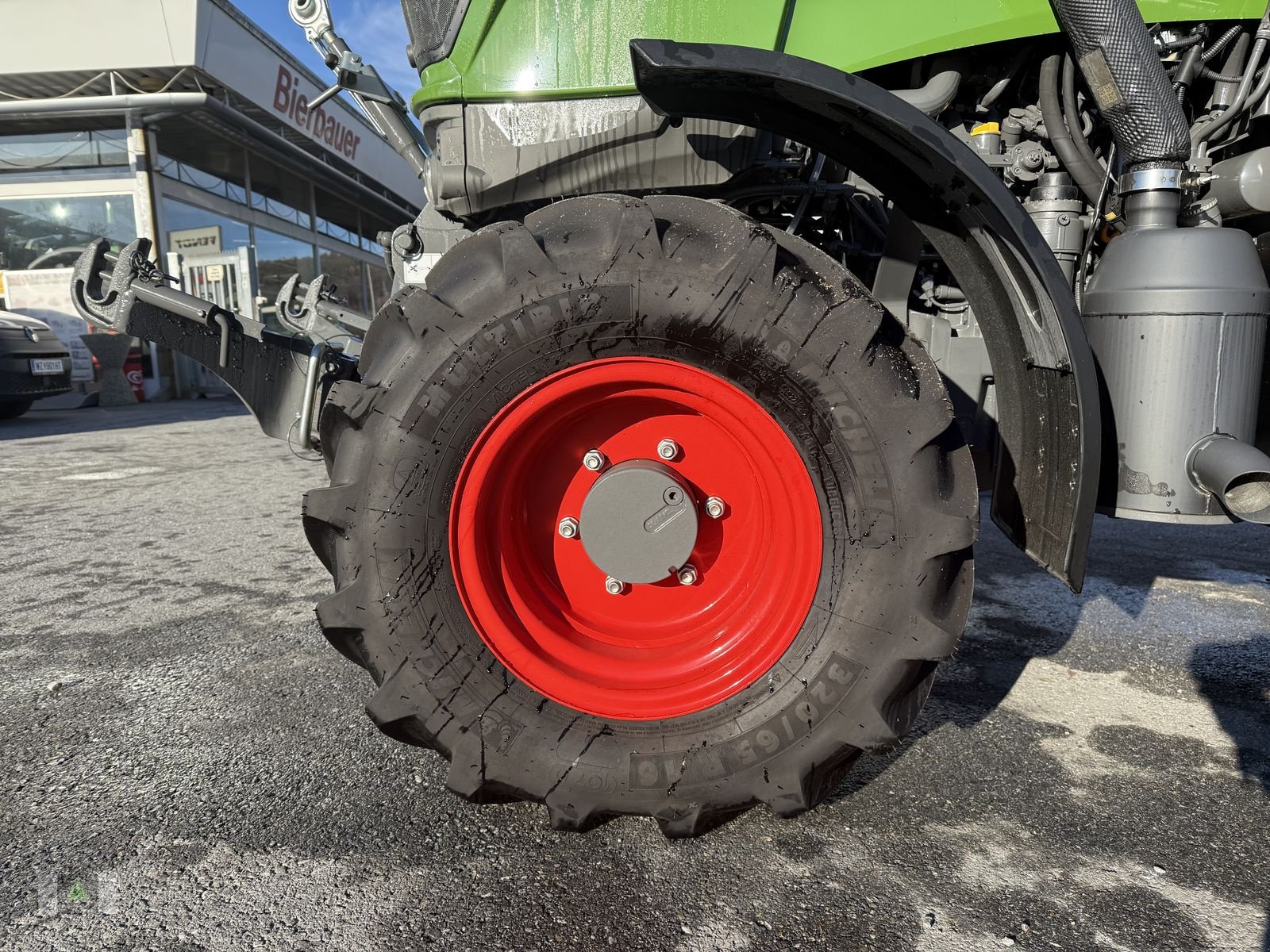 Schmalspurtraktor типа Fendt 211 V, Neumaschine в Markt Hartmannsdorf (Фотография 4)
