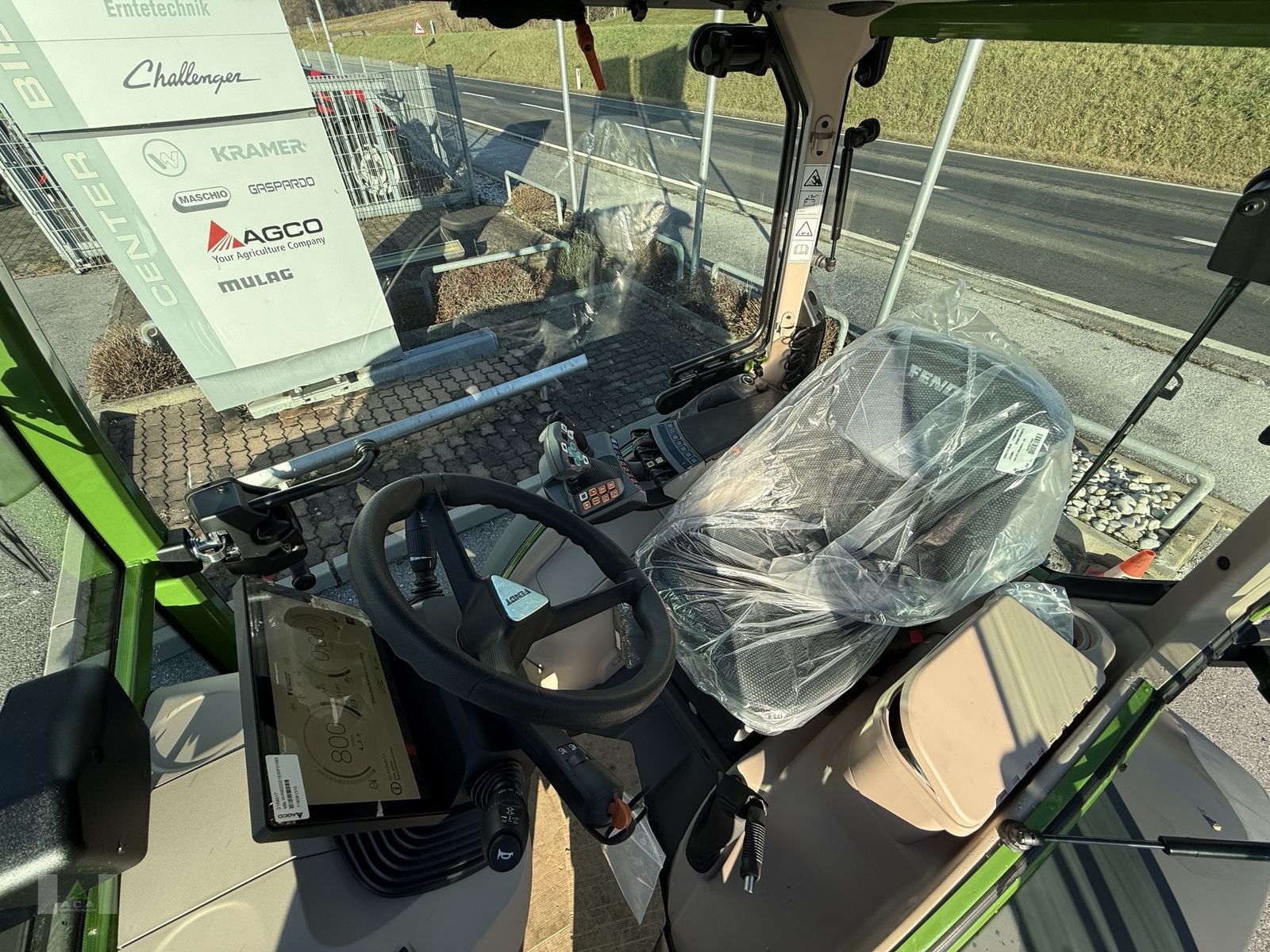 Schmalspurtraktor типа Fendt 211 V, Neumaschine в Markt Hartmannsdorf (Фотография 11)