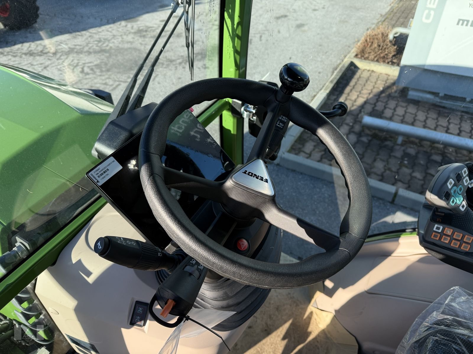 Schmalspurtraktor типа Fendt 211 Vario V/F/P (Gen3), Neumaschine в Markt Hartmannsdorf (Фотография 10)