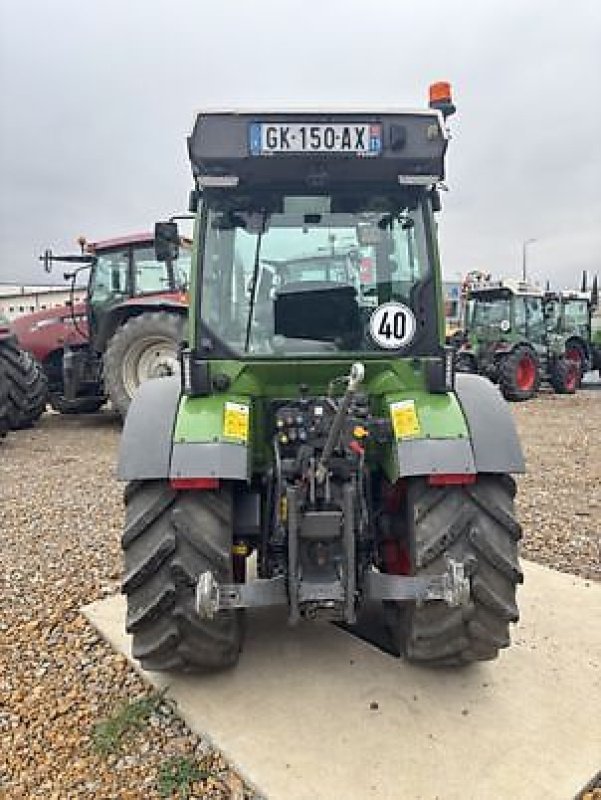 Schmalspurtraktor of the type Fendt 211F, Gebrauchtmaschine in Carcassonne (Picture 5)