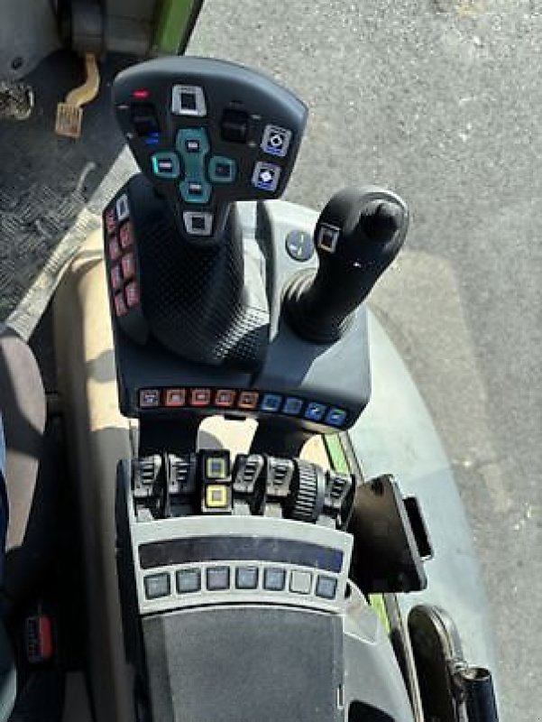 Schmalspurtraktor типа Fendt 211F, Gebrauchtmaschine в Carcassonne (Фотография 11)