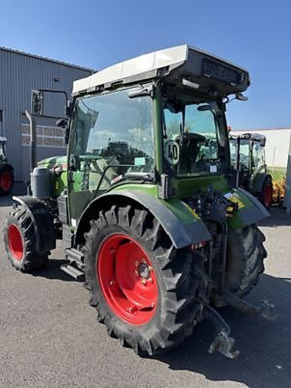 Schmalspurtraktor типа Fendt 211F, Gebrauchtmaschine в Carcassonne (Фотография 5)