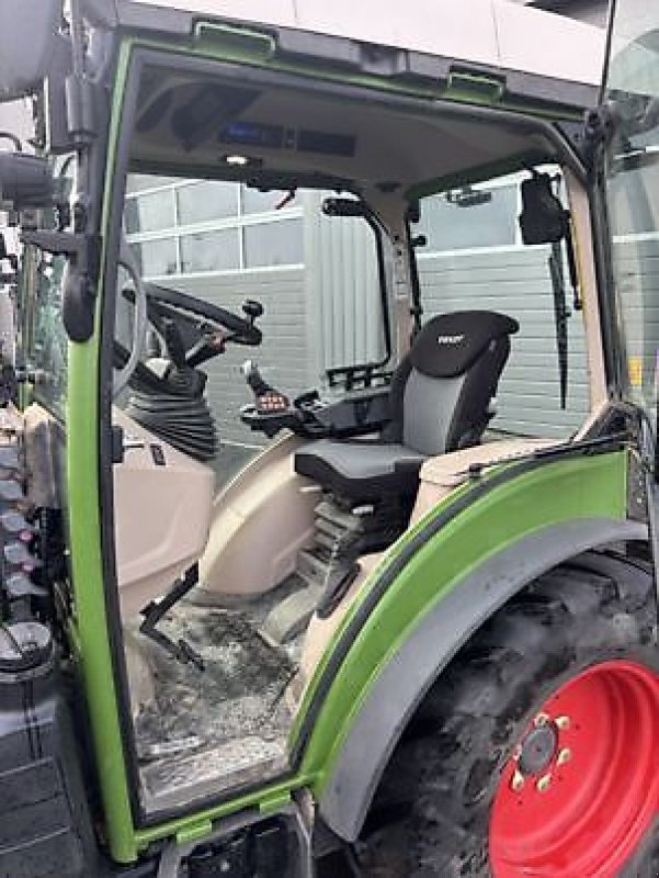 Schmalspurtraktor typu Fendt 211V, Gebrauchtmaschine v Carcassonne (Obrázek 10)